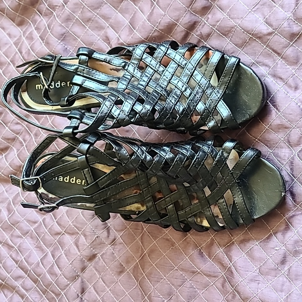 Maddens korrral size 8.5